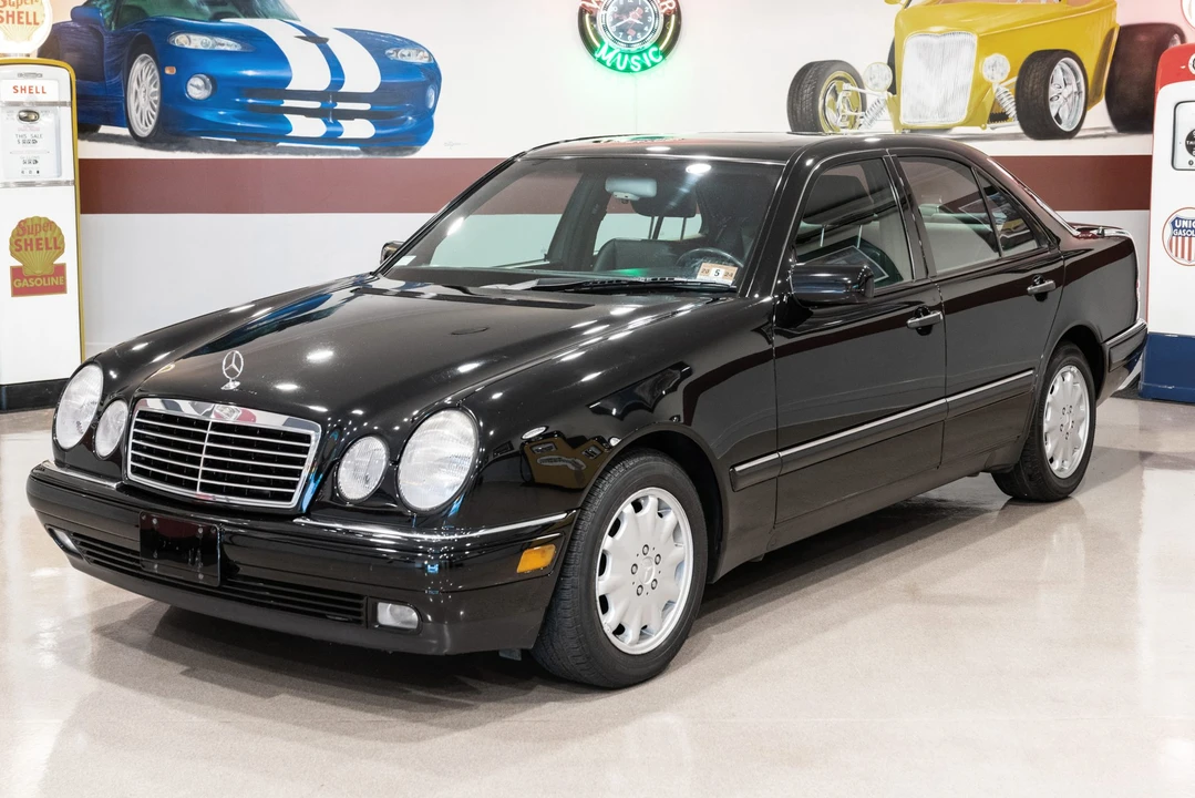 1996 Mercedes-Benz W210 E-Class - Image 2 of 31