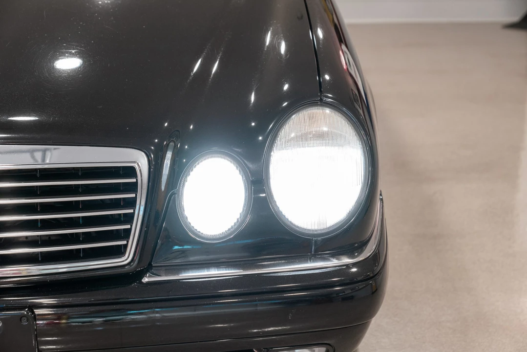1996 Mercedes-Benz W210 E-Class - Image 12 of 31