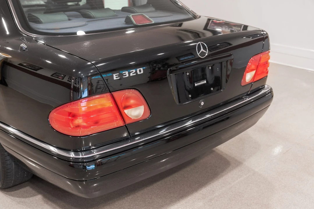 1996 Mercedes-Benz W210 E-Class - Image 16 of 31