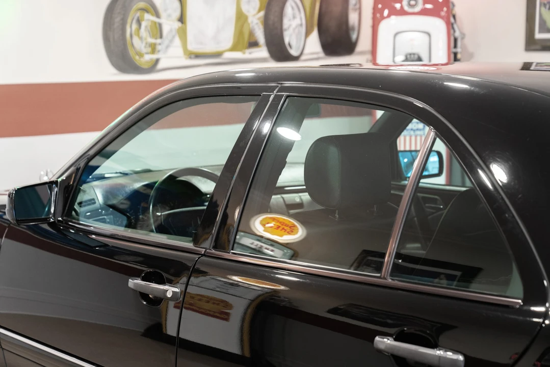 1996 Mercedes-Benz W210 E-Class - Image 25 of 31