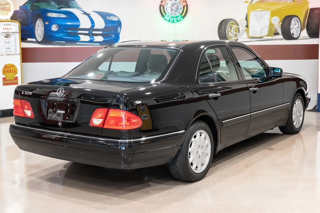 1996 Mercedes-Benz W210 E-Class - Image 6 of 31