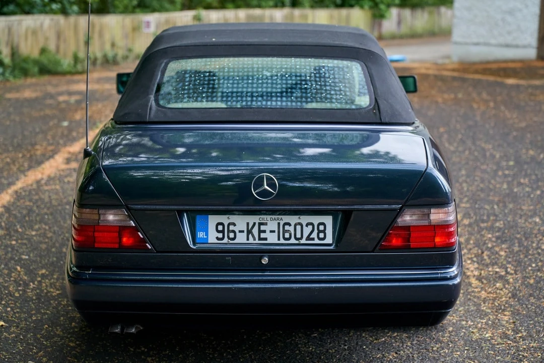 1996 Mercedes-Benz W124 E-Class - Image 19 of 30