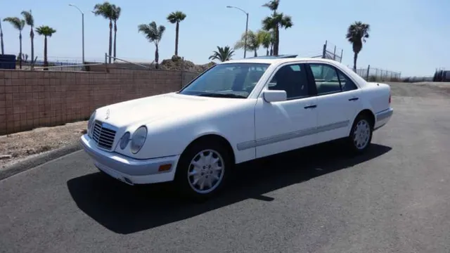 1996 Mercedes-Benz E320