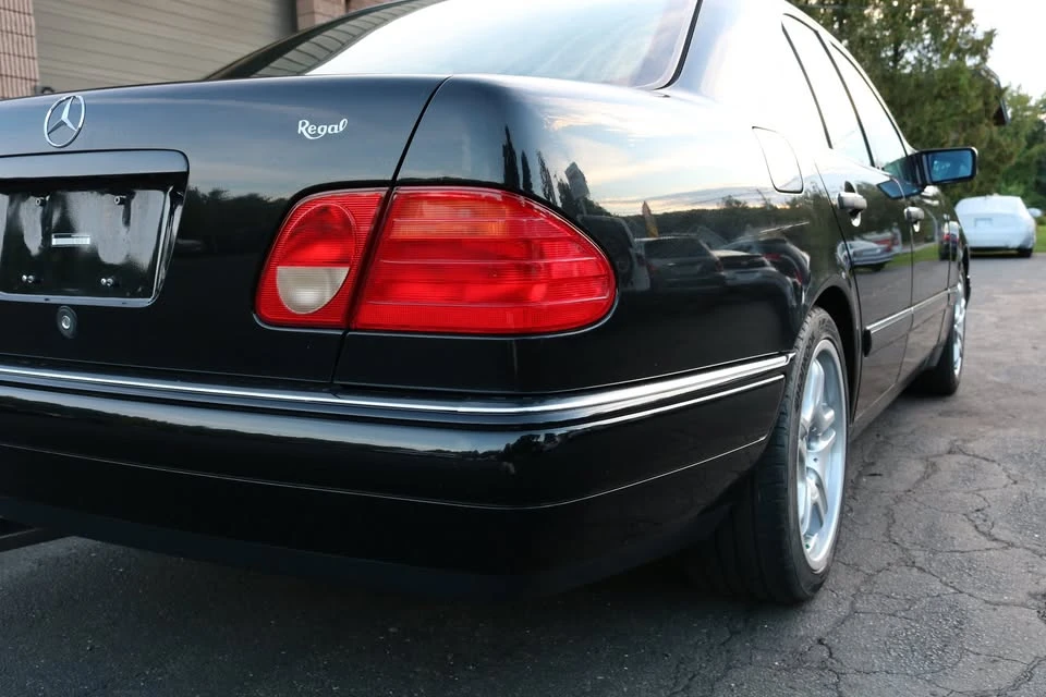 1996 Mercedes-Benz W210 E-Class - Image 16 of 19