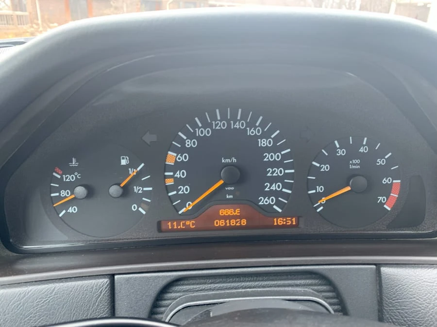 1996 Mercedes-Benz W210 E-Class - Image 13 of 15
