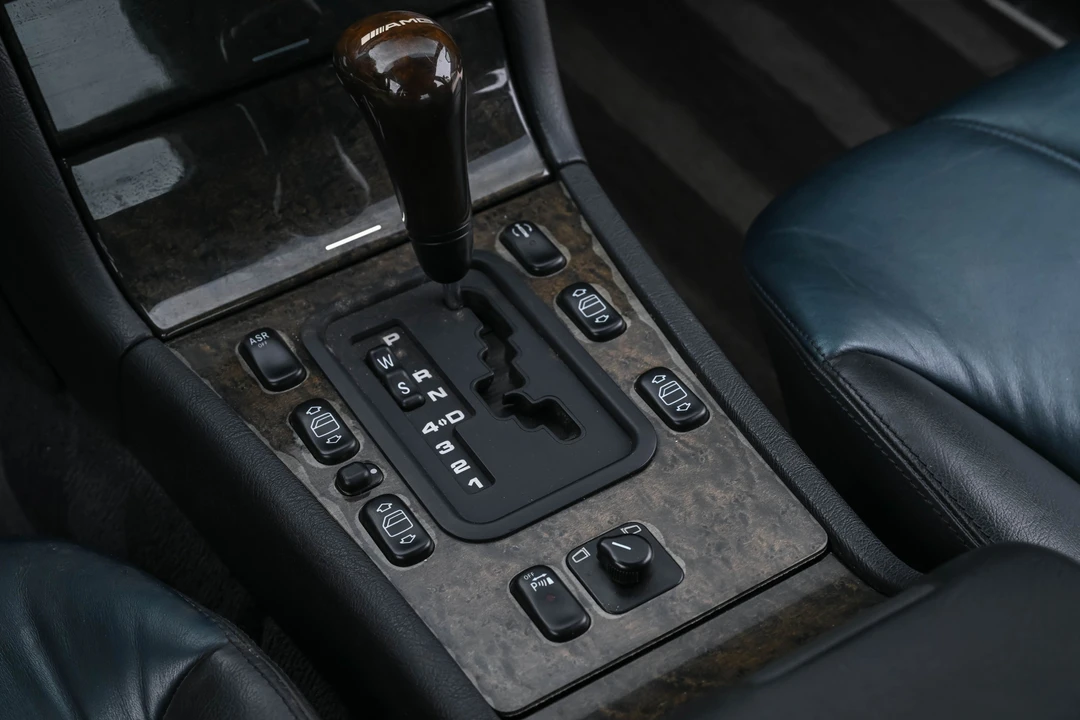 1996 Mercedes-Benz W210 E 36 & E 50 & E 55 & E 60 AMG - Image 27 of 31