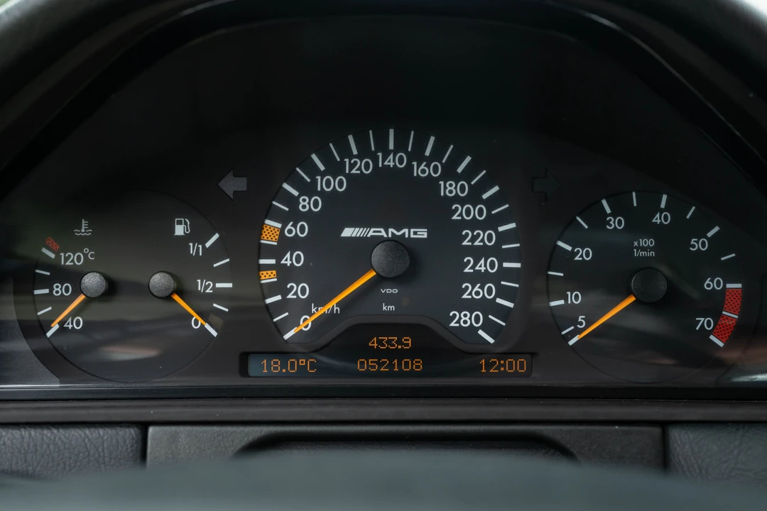 1996 Mercedes-Benz W210 E 36 & E 50 & E 55 & E 60 AMG - Image 23 of 31