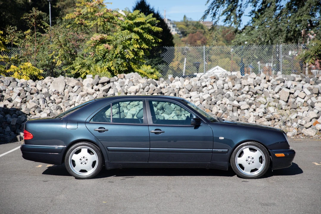 1996 Mercedes-Benz W210 E 36 & E 50 & E 55 & E 60 AMG - Image 16 of 31