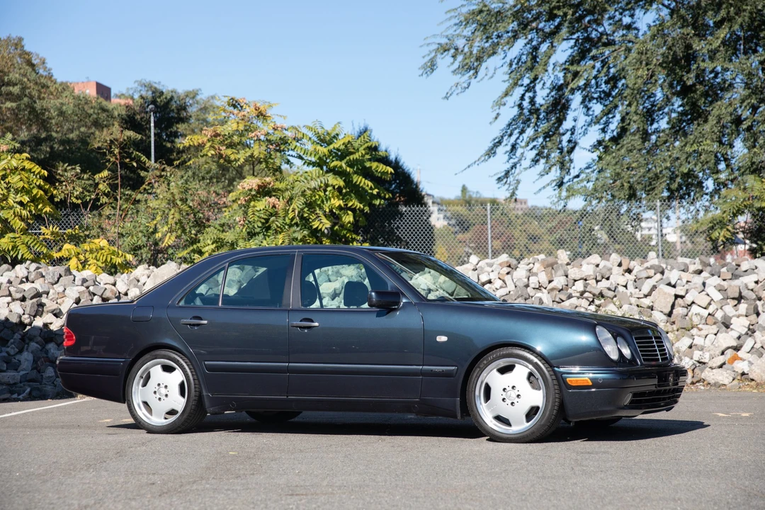 1996 Mercedes-Benz W210 E 36 & E 50 & E 55 & E 60 AMG - Image 13 of 31