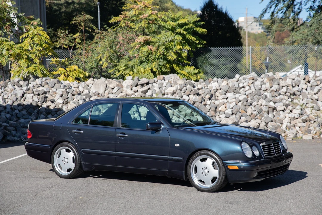 1996 Mercedes-Benz W210 E 36 & E 50 & E 55 & E 60 AMG - Image 12 of 31