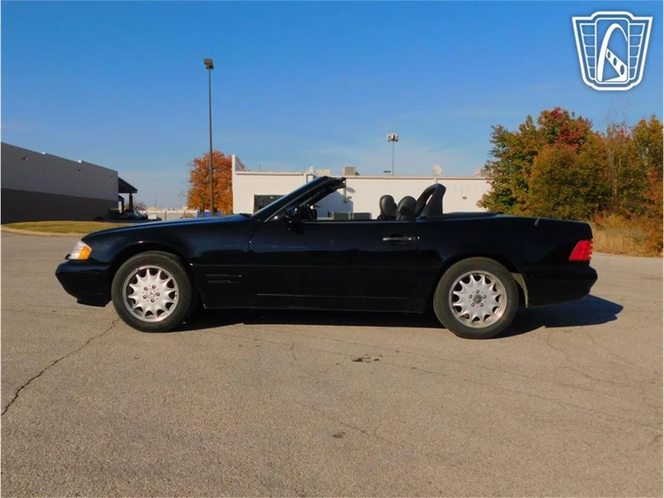 1996 Mercedes-Benz R129 SL-Class - Image 11 of 31