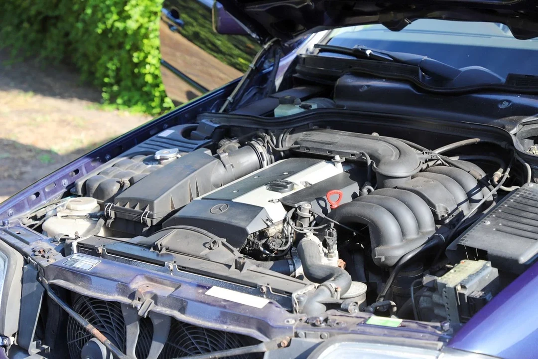 1996 Mercedes-Benz R129 SL-Class - Image 15 of 30