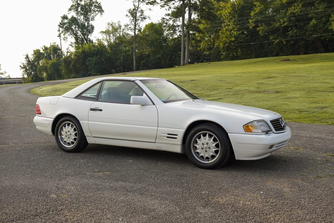 1996 Mercedes-Benz R129 SL-Class - Image 13 of 31