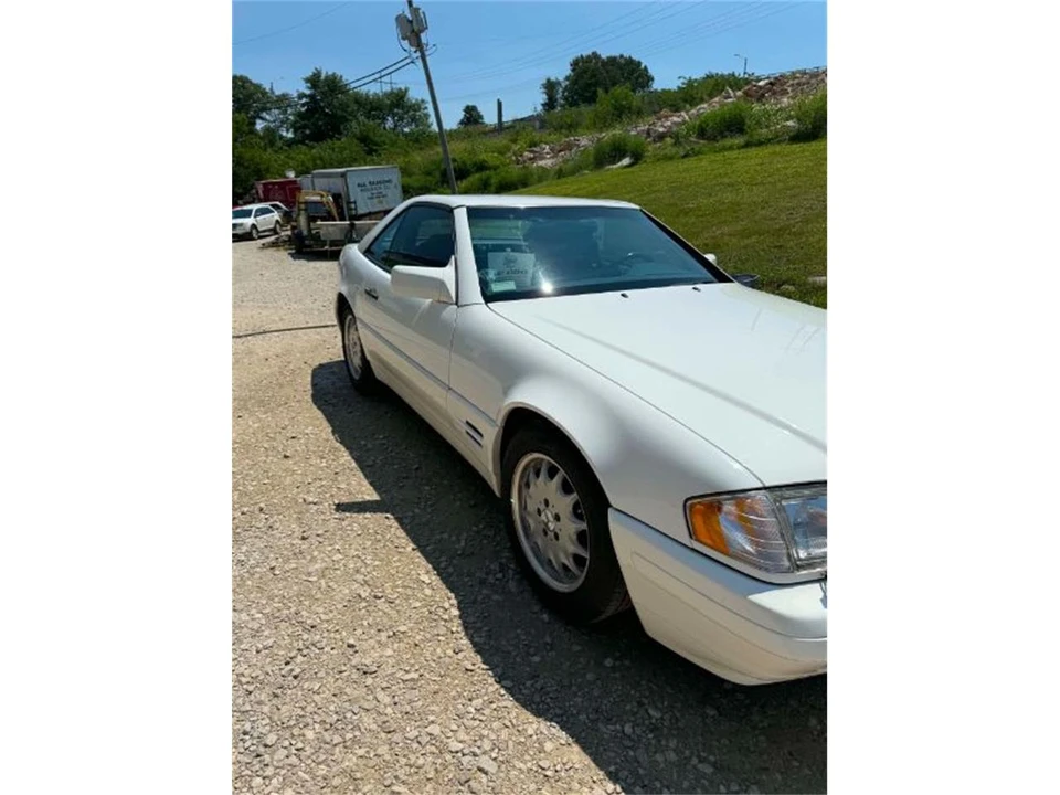 1996 Mercedes-Benz R129 SL-Class - Image 2 of 12