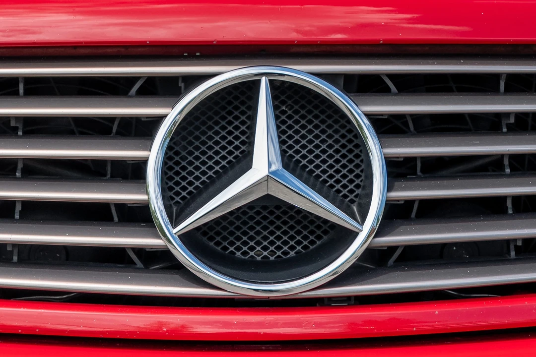 1996 Mercedes-Benz R129 SL-Class - Image 13 of 31