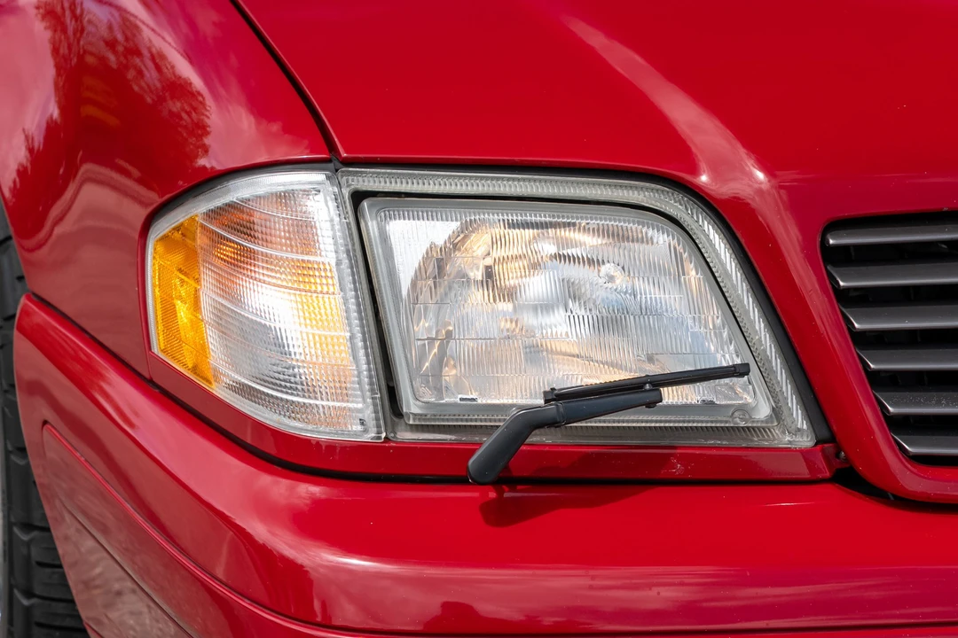 1996 Mercedes-Benz R129 SL-Class - Image 16 of 31