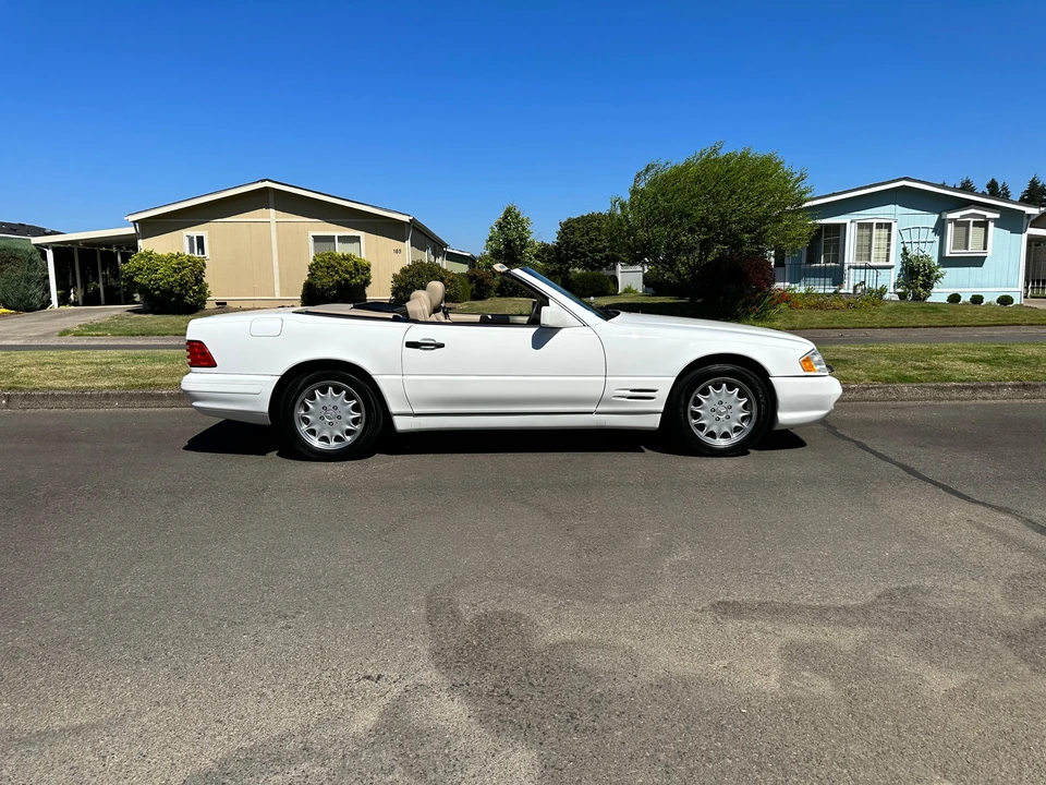 1996 Mercedes-Benz R129 SL-Class - Image 15 of 31