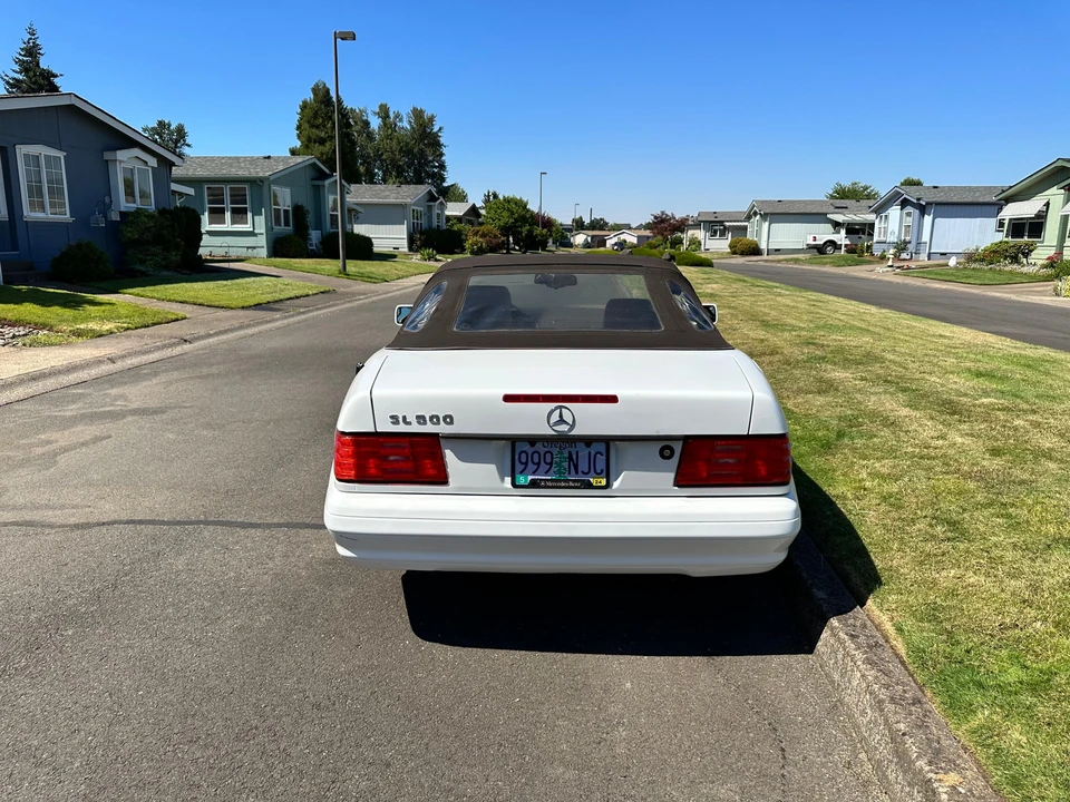 1996 Mercedes-Benz R129 SL-Class - Image 25 of 31