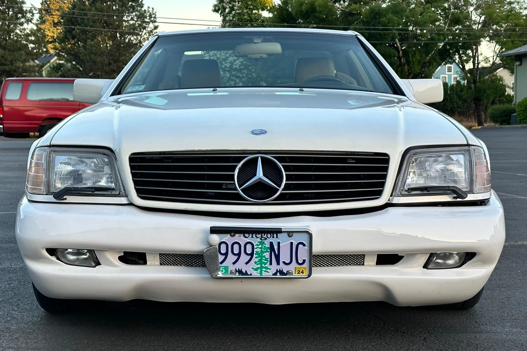 1996 Mercedes-Benz R129 SL-Class - Image 2 of 31