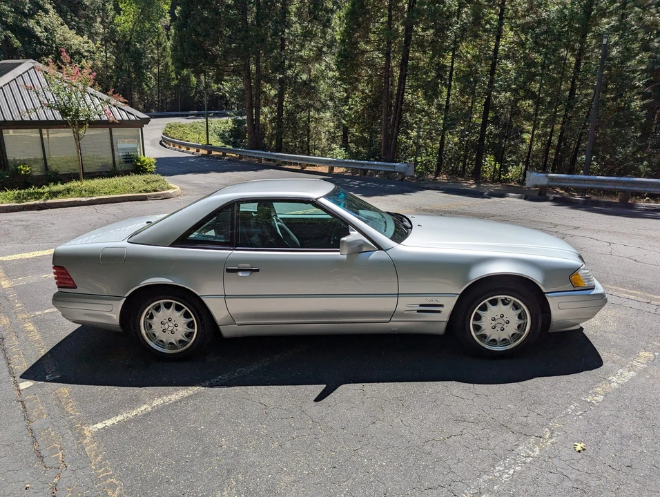 1996 Mercedes-Benz R129 SL-Class - Image 8 of 31