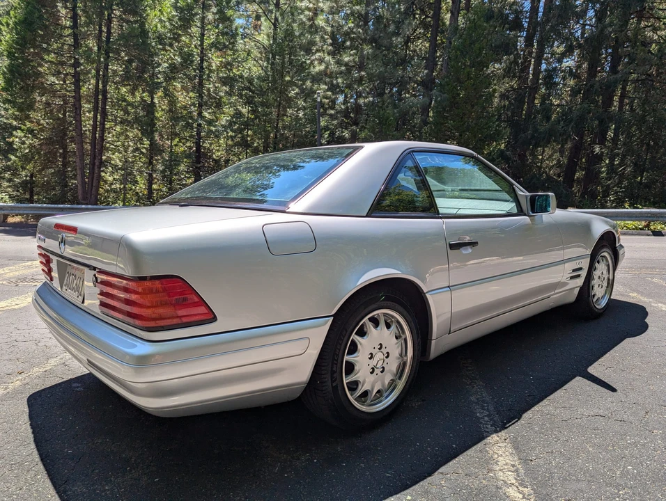 1996 Mercedes-Benz R129 SL-Class - Image 10 of 31