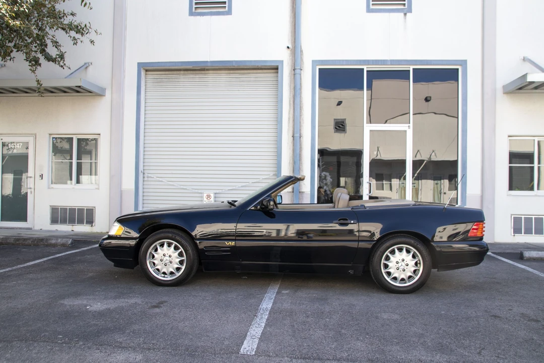 1996 Mercedes-Benz R129 SL-Class - Image 4 of 31