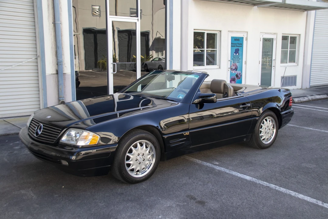 1996 Mercedes-Benz R129 SL-Class - Image 2 of 31