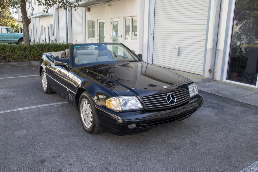 1996 Mercedes-Benz R129 SL-Class - Image 10 of 31