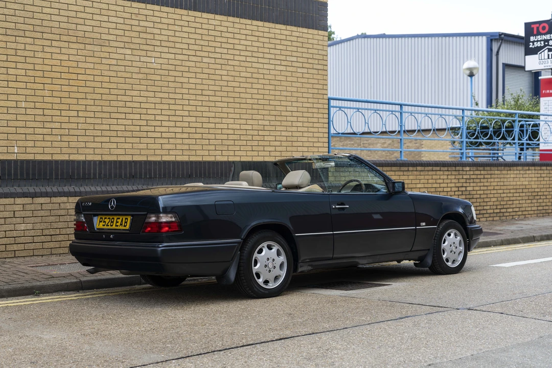 1996 Mercedes-Benz W124 E-Class - Image 5 of 31