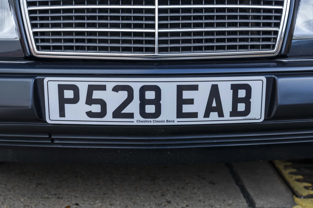 1996 Mercedes-Benz W124 E-Class - Image 21 of 31