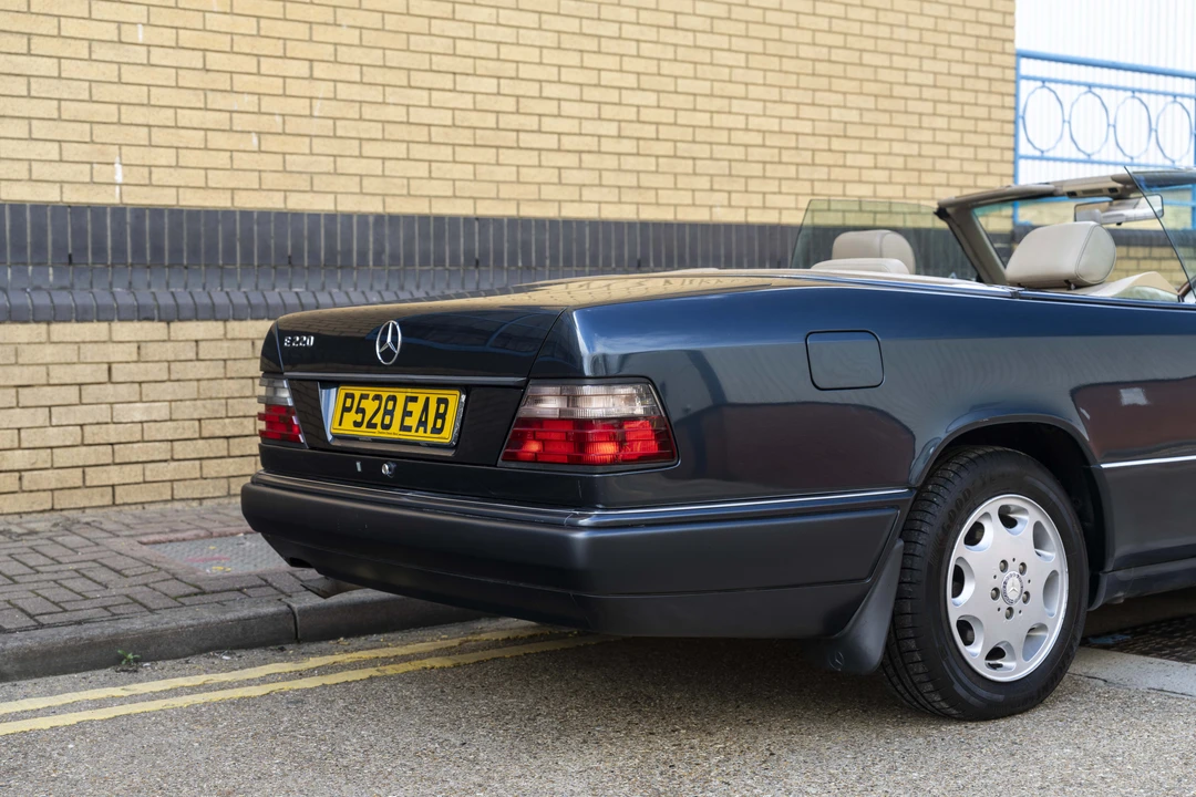 1996 Mercedes-Benz W124 E-Class - Image 26 of 31