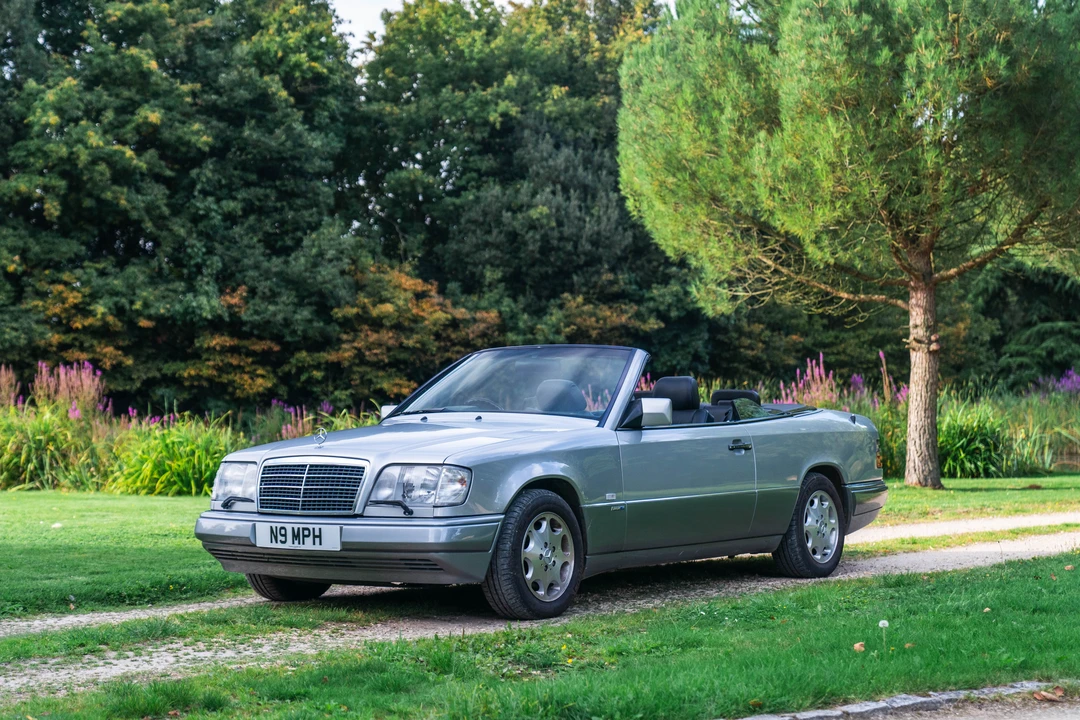 1996 Mercedes-Benz W124 E-Class - Image 10 of 31