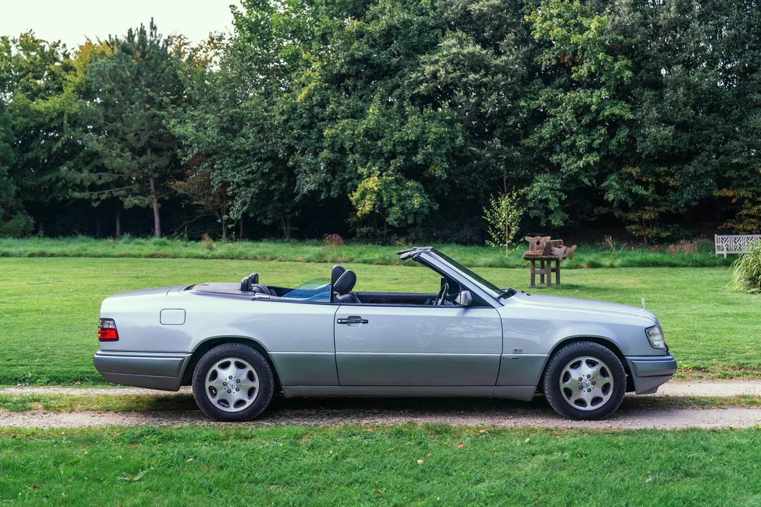 1996 Mercedes-Benz W124 E-Class - Image 13 of 31