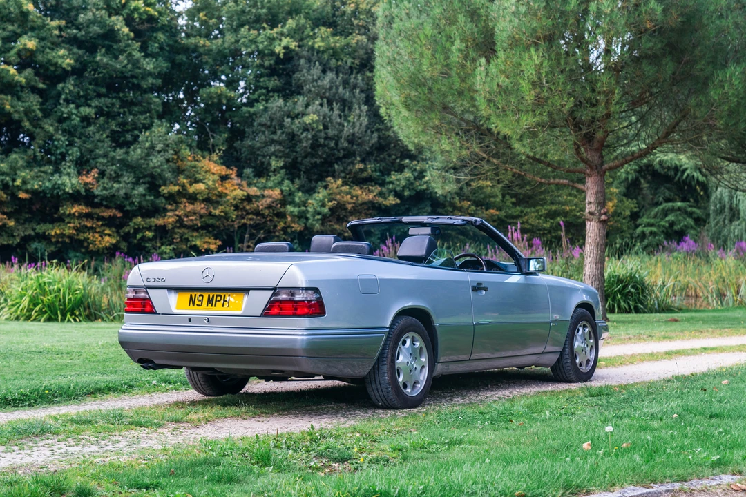1996 Mercedes-Benz W124 E-Class - Image 14 of 31