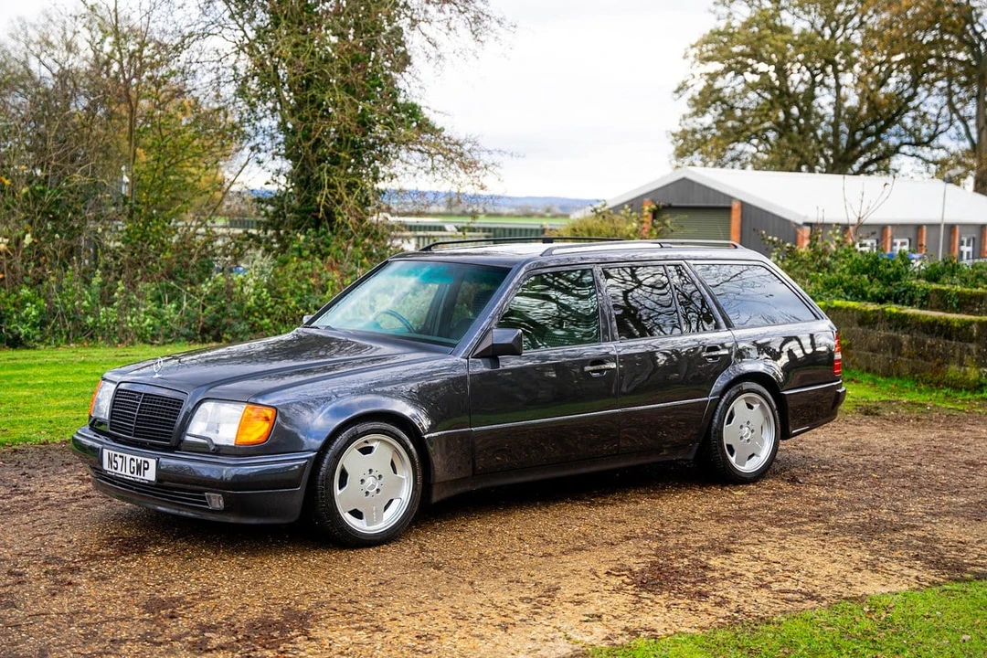 1996 Mercedes-Benz W124 E-Class - Image 14 of 30