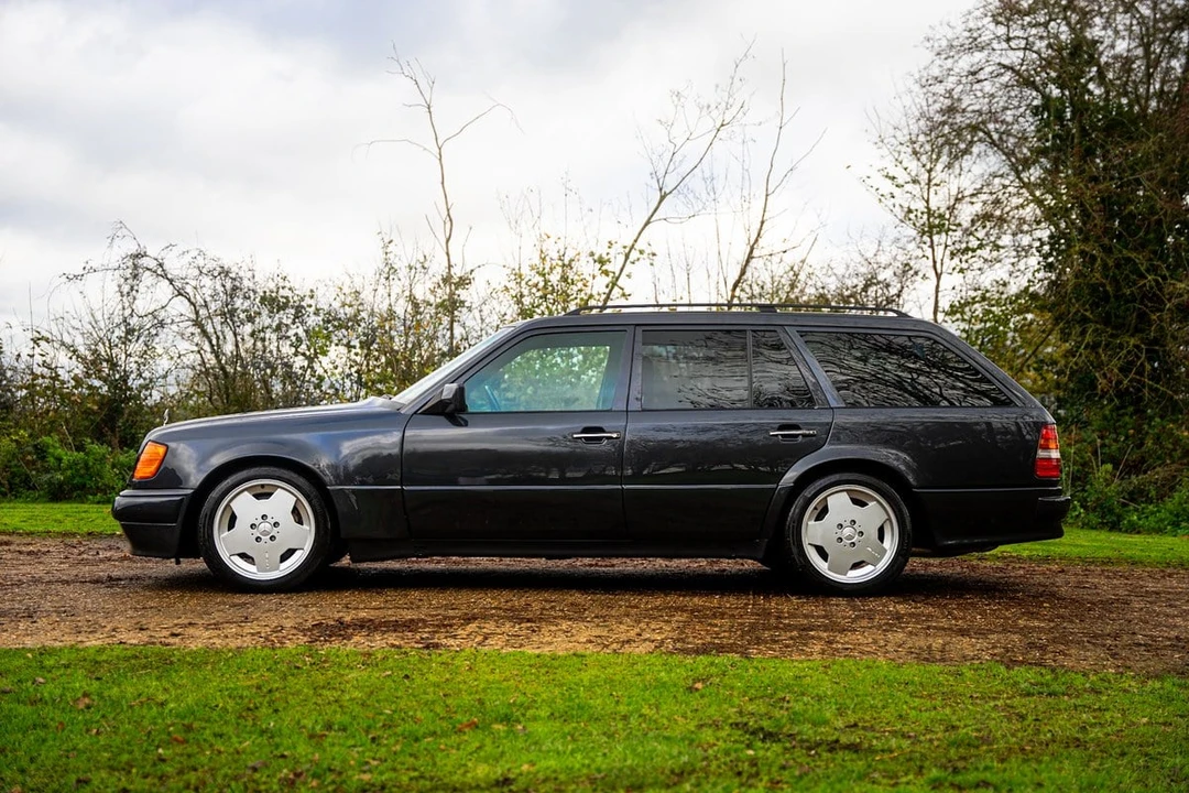 1996 Mercedes-Benz W124 E-Class - Image 17 of 30
