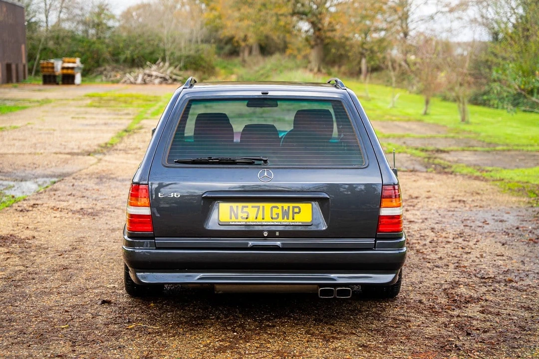 1996 Mercedes-Benz W124 E-Class - Image 22 of 30
