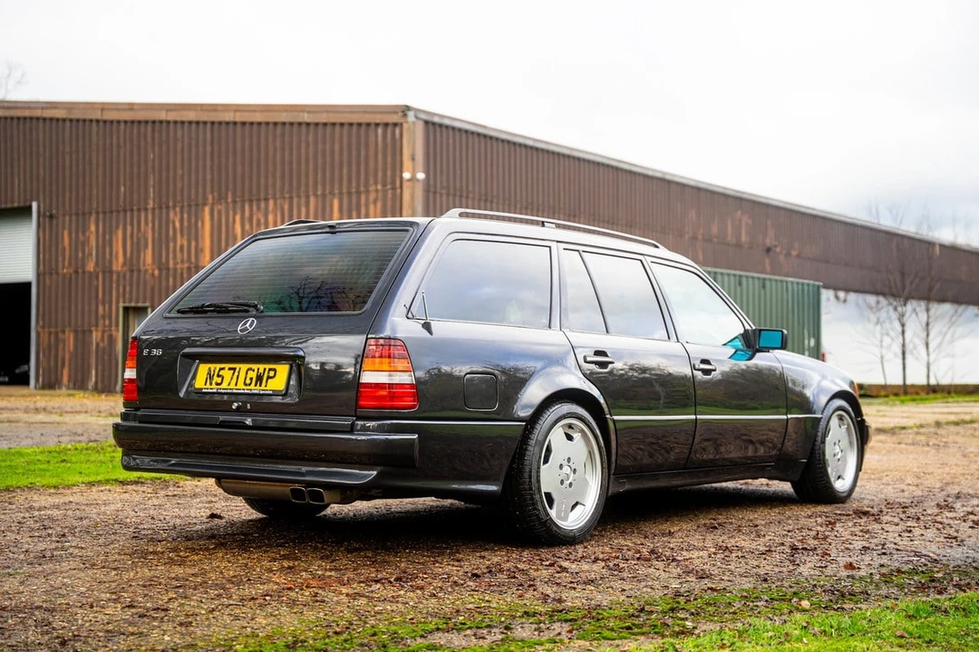 1996 Mercedes-Benz W124 E-Class - Image 25 of 30