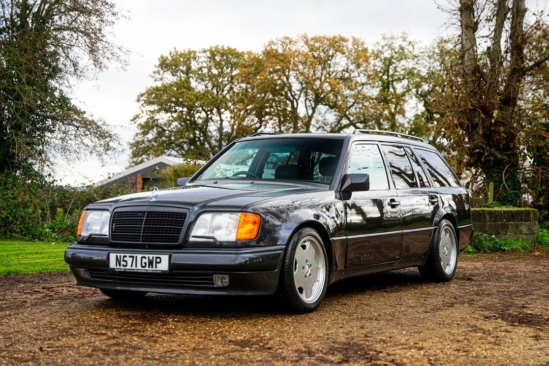 1996 Mercedes-Benz W124 E-Class - Image 13 of 30
