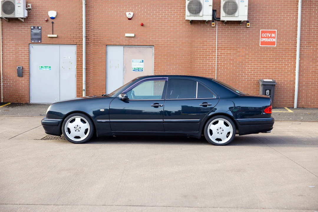 1996 Mercedes-Benz W210 E 36 & E 50 & E 55 & E 60 AMG - Image 9 of 31