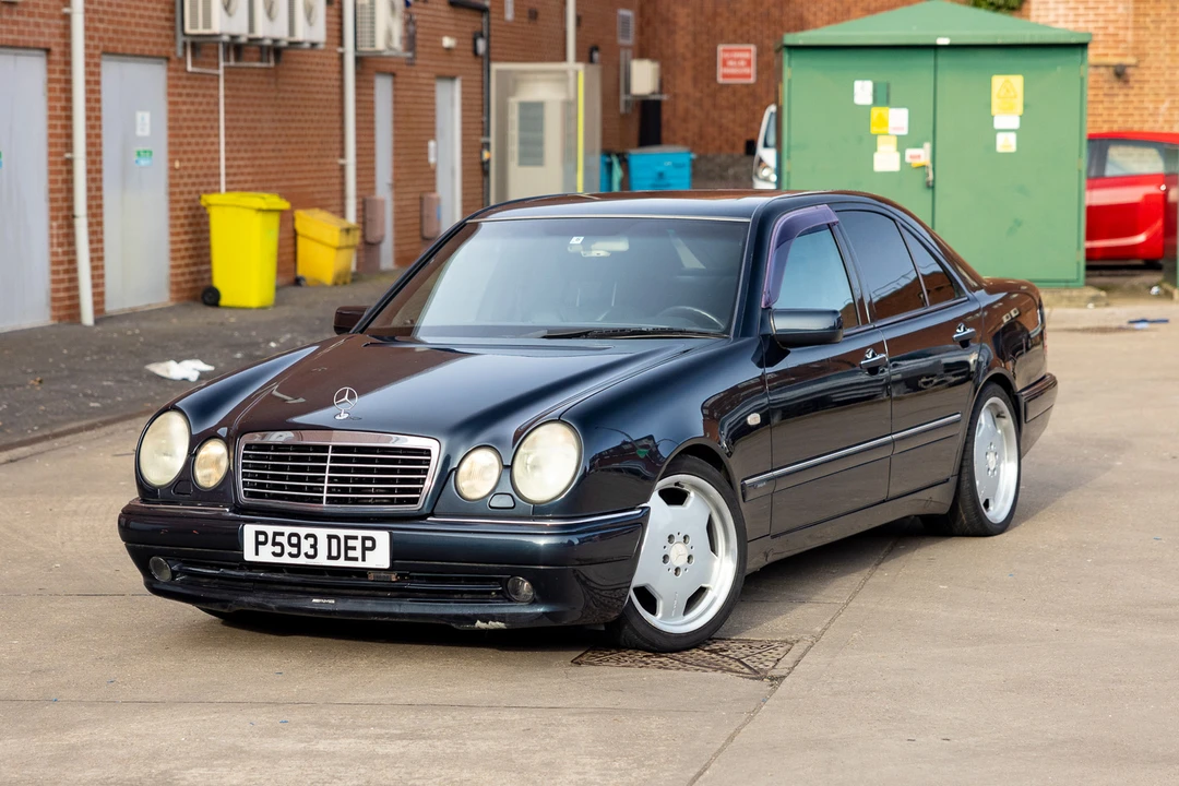 1996 Mercedes-Benz W210 E 36 & E 50 & E 55 & E 60 AMG - Image 2 of 31