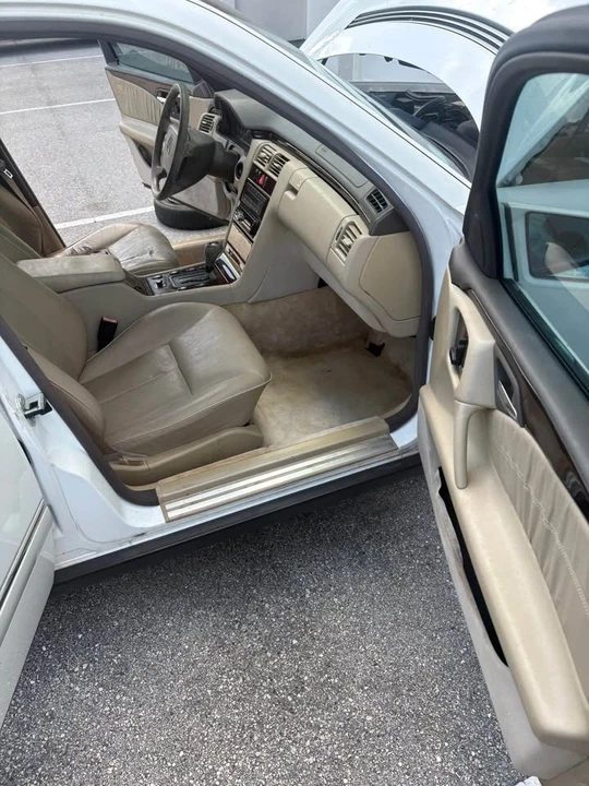 1996 Mercedes-Benz W210 E-Class - Image 13 of 19