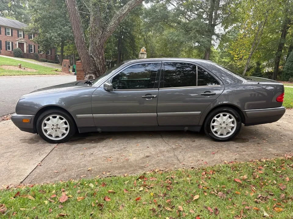 1996 Mercedes-Benz W210 E-Class - Image 2 of 5