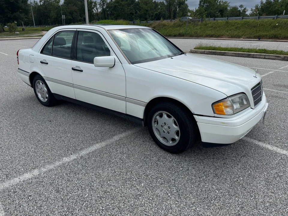 1996 Mercedes-Benz W202 C-Class - Image 2 of 4