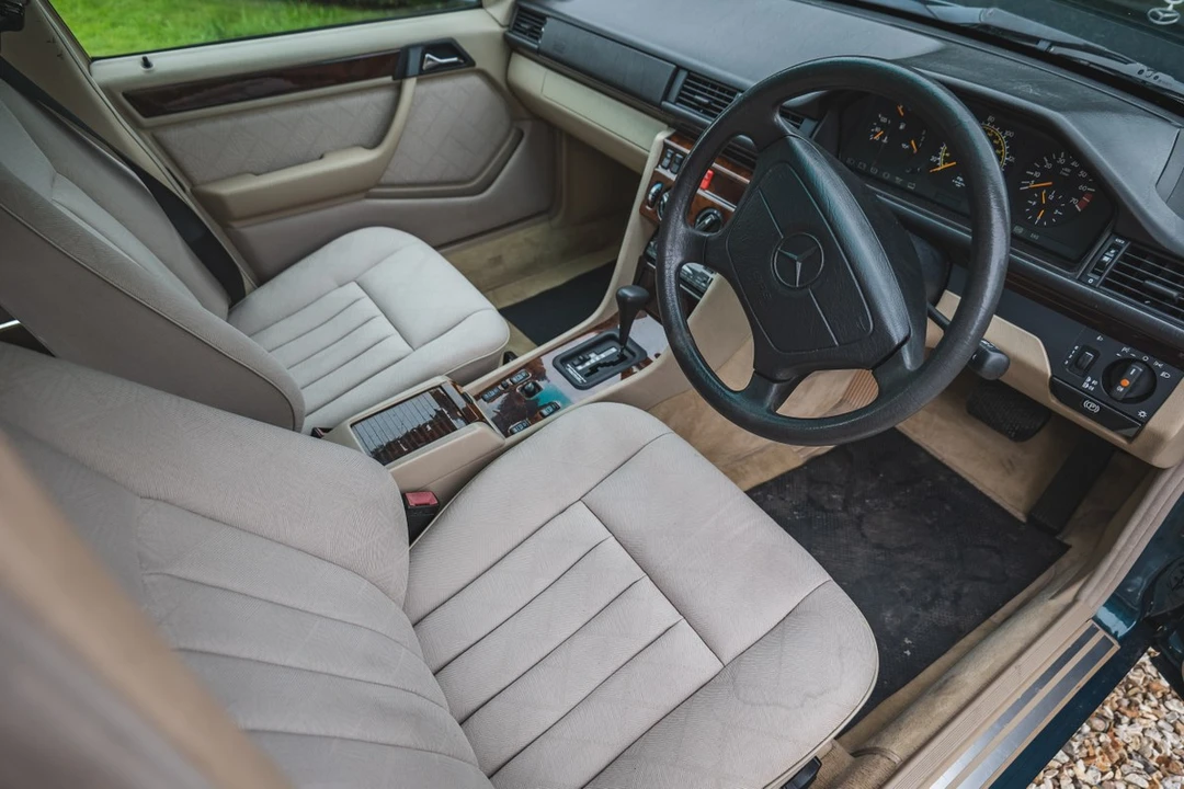 1996 Mercedes-Benz W124 E-Class - Image 19 of 30