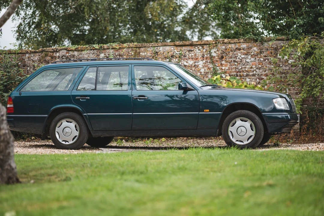 1996 Mercedes-Benz W124 E-Class - Image 7 of 30