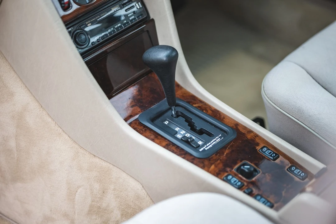 1996 Mercedes-Benz W124 E-Class - Image 29 of 30