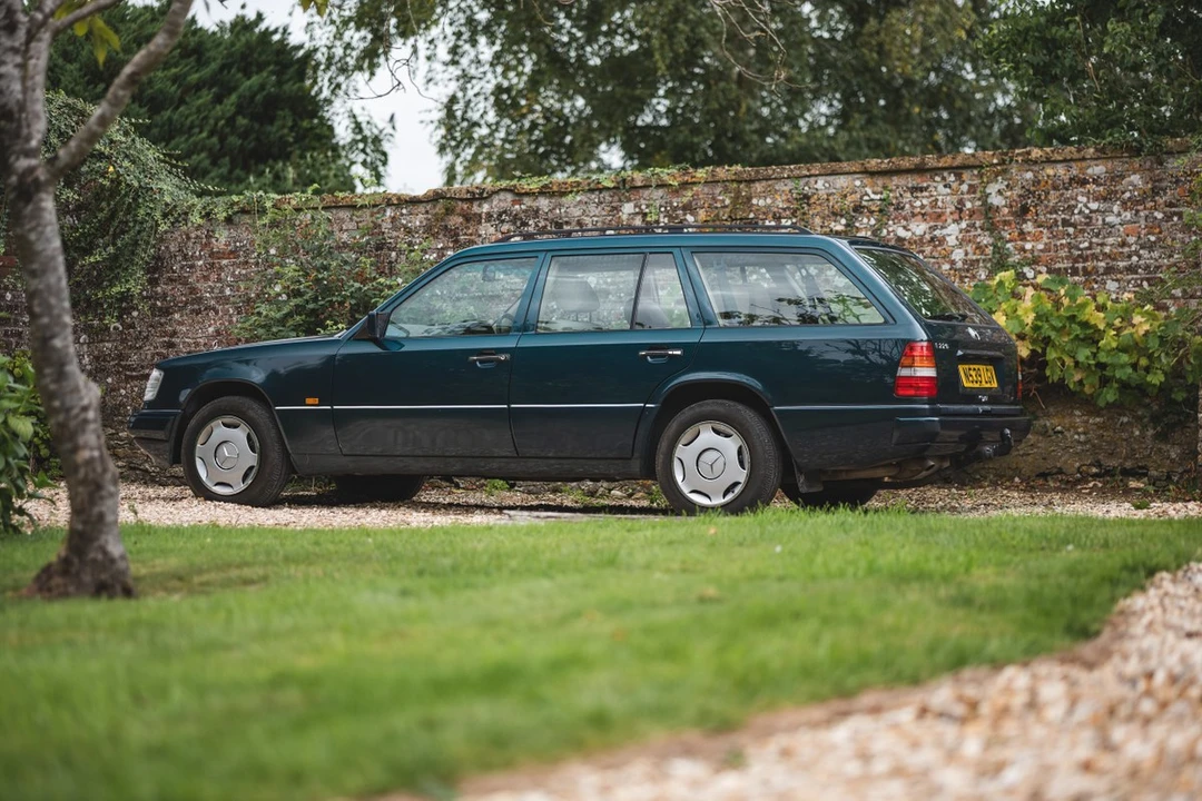 1996 Mercedes-Benz W124 E-Class - Image 12 of 30