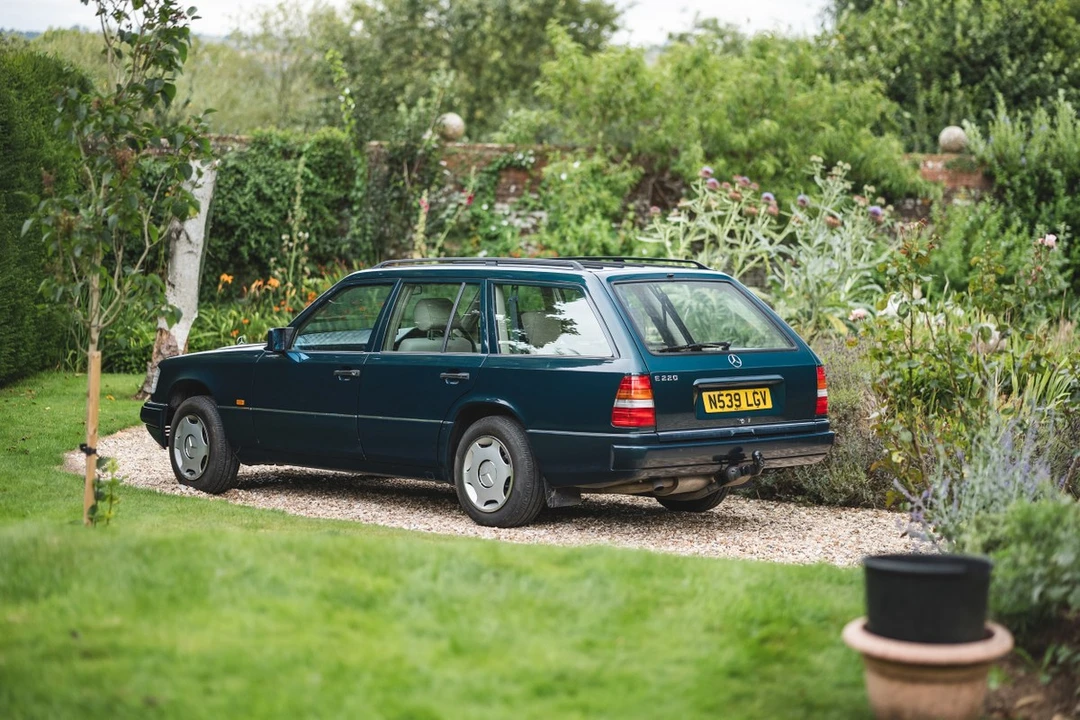 1996 Mercedes-Benz W124 E-Class - Image 3 of 30