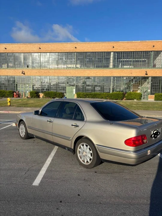 1996 Mercedes-Benz W210 E-Class - Image 2 of 16
